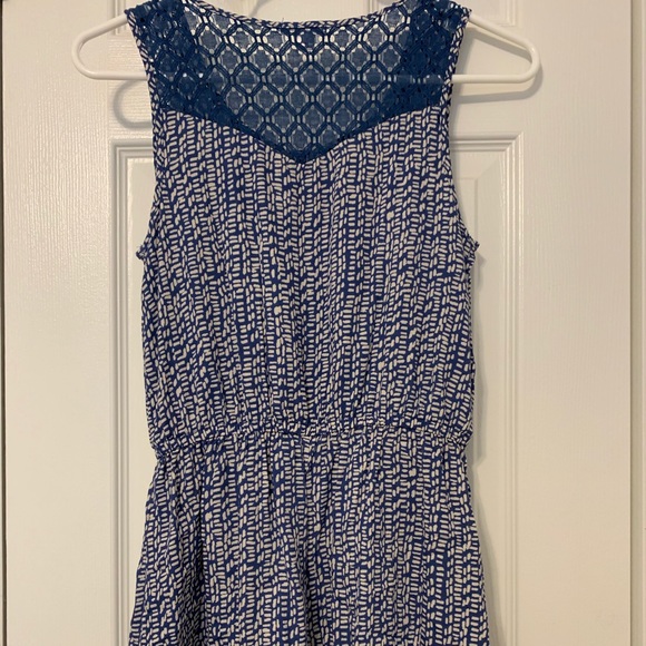 NWOT Navy Lacy Romper - Picture 6 of 7
